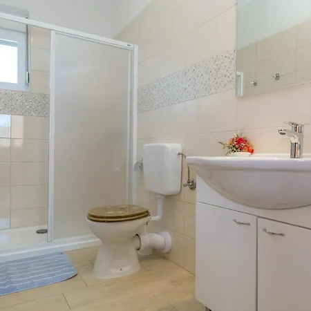 Apartamento By The Sea Veli Rat, Dugi Otok - 11525 *